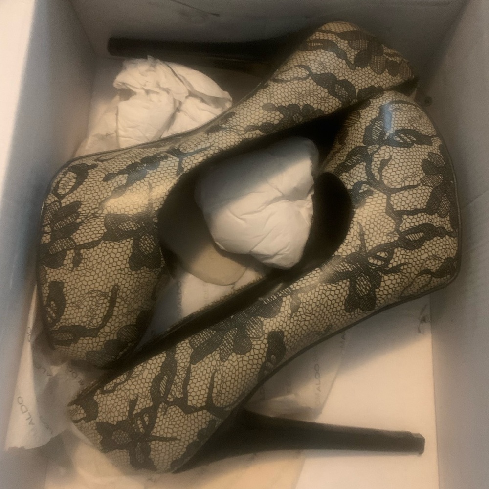 Aldo lacy pumps